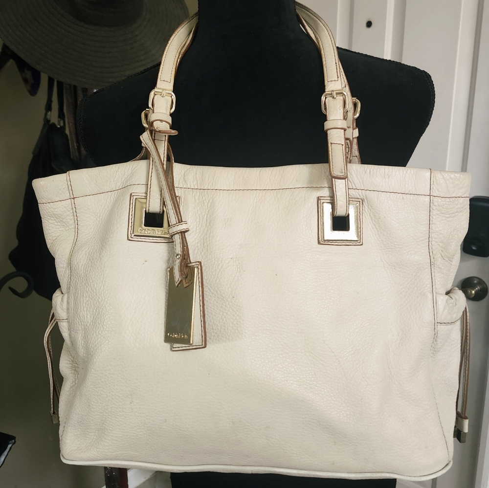 CALVIN KLEIN Shoulder Pebble Leather Tote Bag Off-white